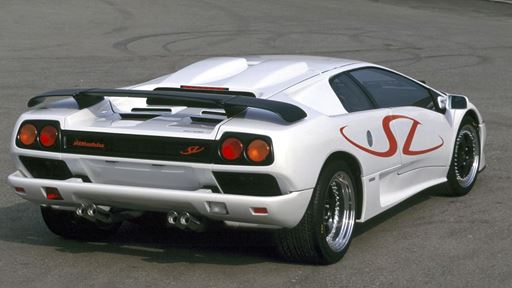 671990