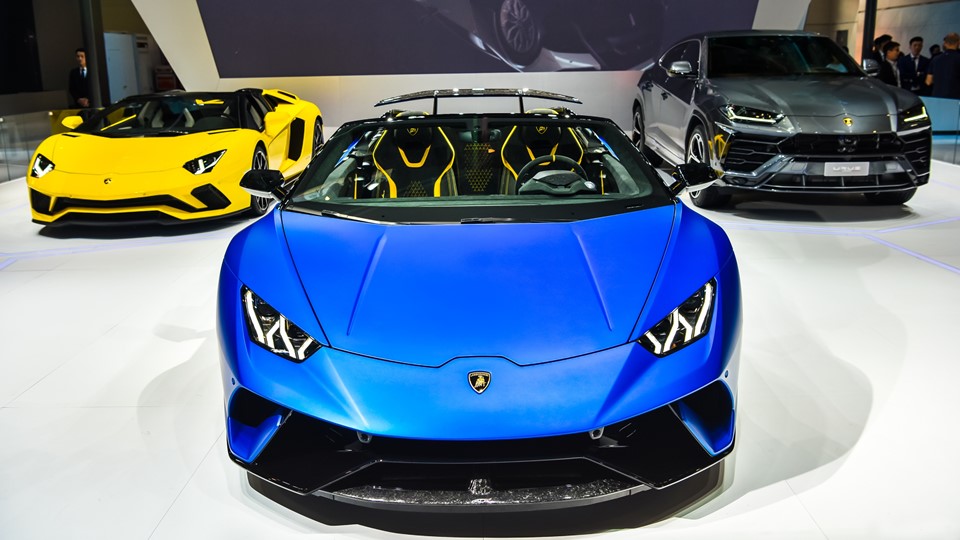 Lamborghini Huracán Performante Spyder and Urus make their Asian debut at 2018 Beijing Auto Show(9)