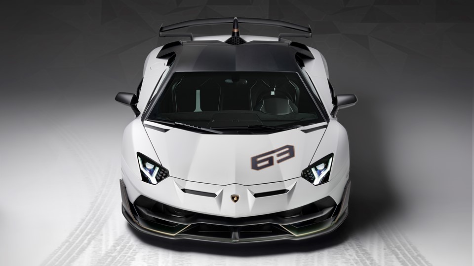 Aventador SVJ 63 Studio White front