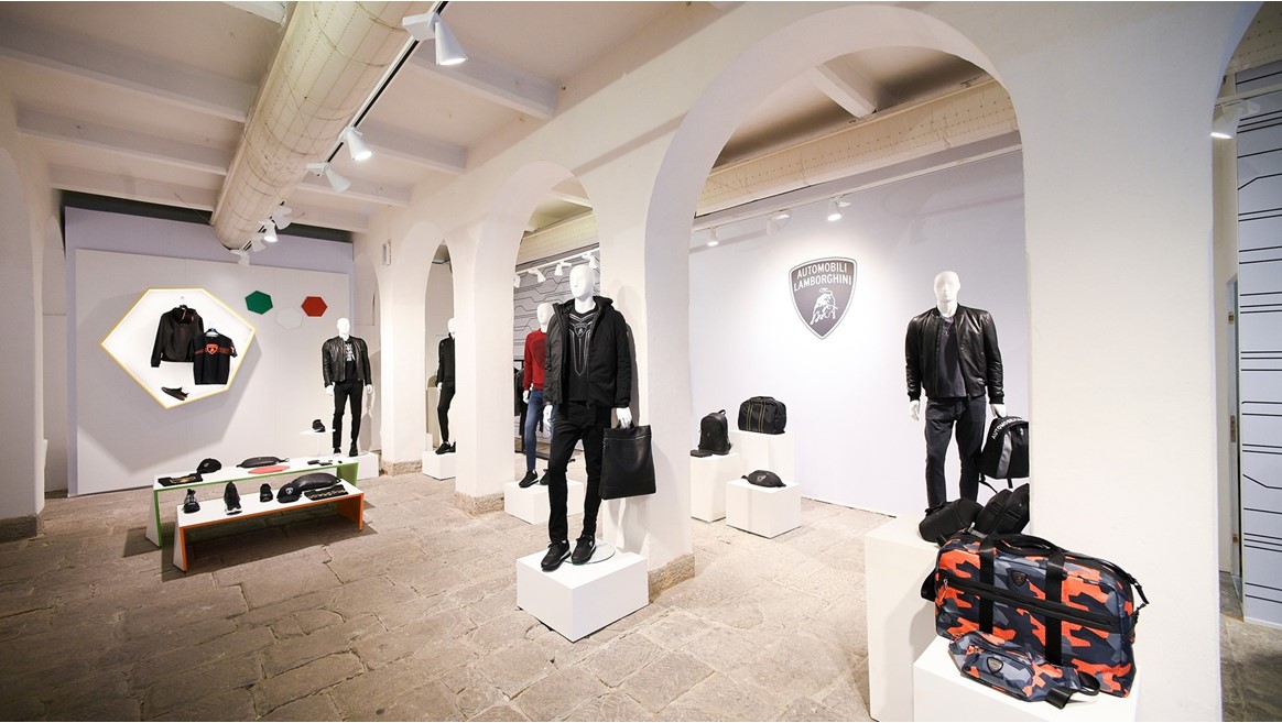 Automobili Lamborghini Menswear Collection @Pitti97 - 1