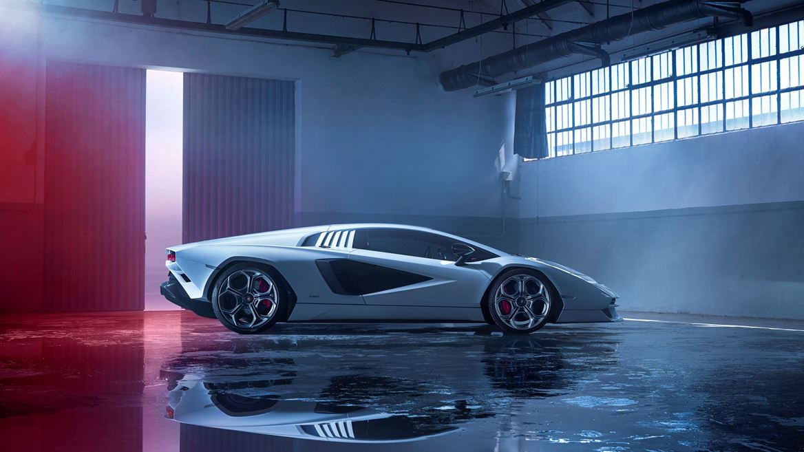 Lamborghini Countach LPI 800-4