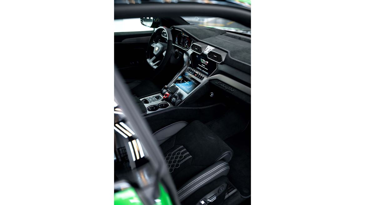 Lamborghini Urus Performante Interior
