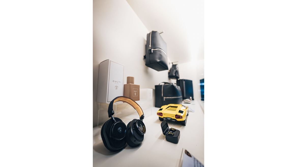 Lamborghini accessories at official corner at Bologna Airport (2)