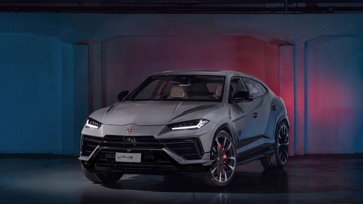 Urus Performante Dynamic Launch Vallelunga 2022
