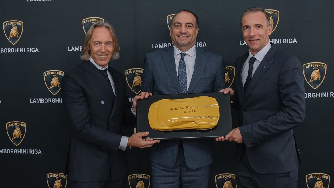 Valdis Spreczis General Manager Luxury Sports Cars SE Federico Foschini Chief Marketing Sales Officer Lamborghini