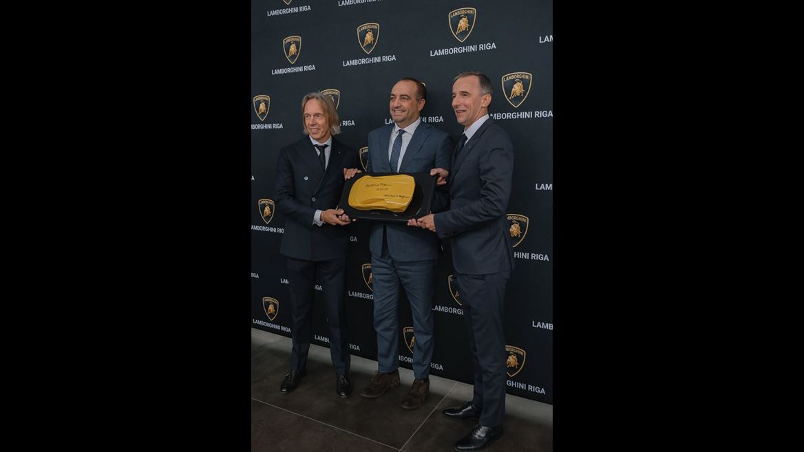 Valdis Spreczis General Manager Luxury Sports Cars SE Federico Foschini Chief Marketing Sales Officer Lamborghini