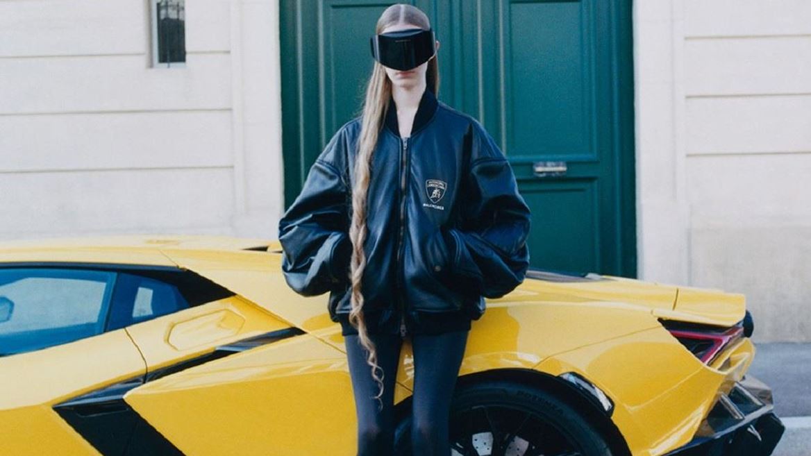 【BALENCIAGA】Automobili LamborghiniHoodieミディアムフィット Balenciaga Balenciaga I Automobili Lamborghini Hoodie Medium