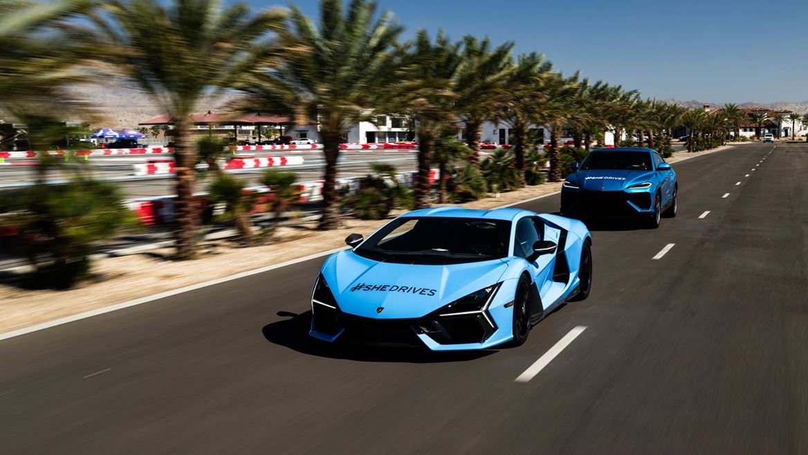 Automobili Lamborghini She Drives a Lambo