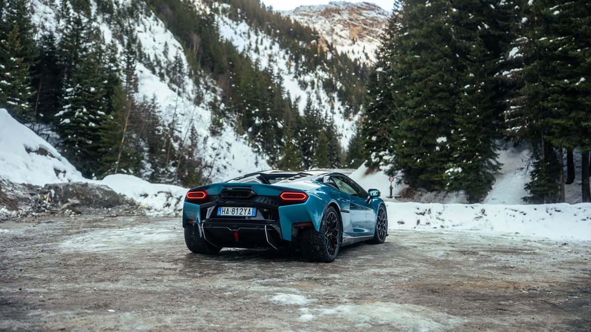 SHEdrivesaLambo Courchevel Edition