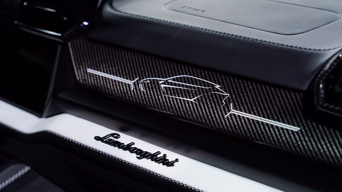 Urus SE Tettonero Capsule at Milan Design Week