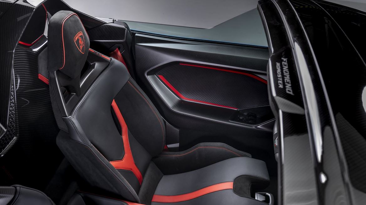 Fenomeno Roadster Interior