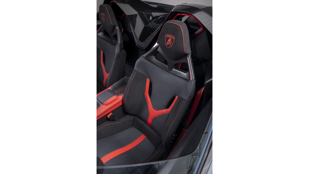 Fenomeno Roadster Interior
