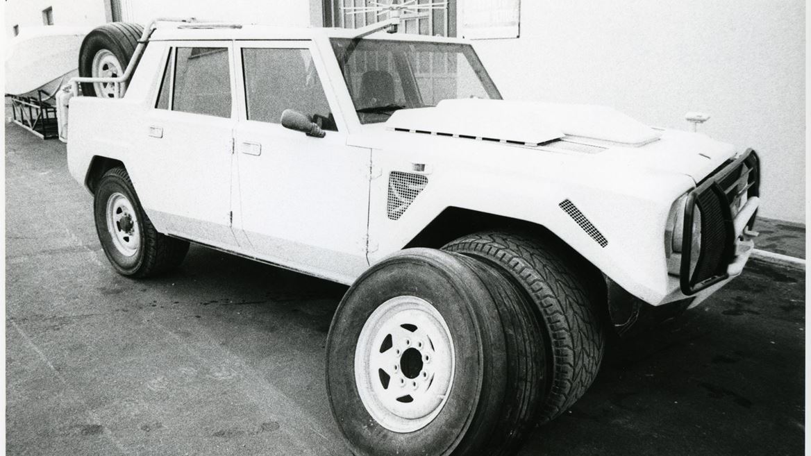 LMA 40th LM002 Copyright holders of this assets are welcome to contact Automobili Lamborghini S P A regarding any om