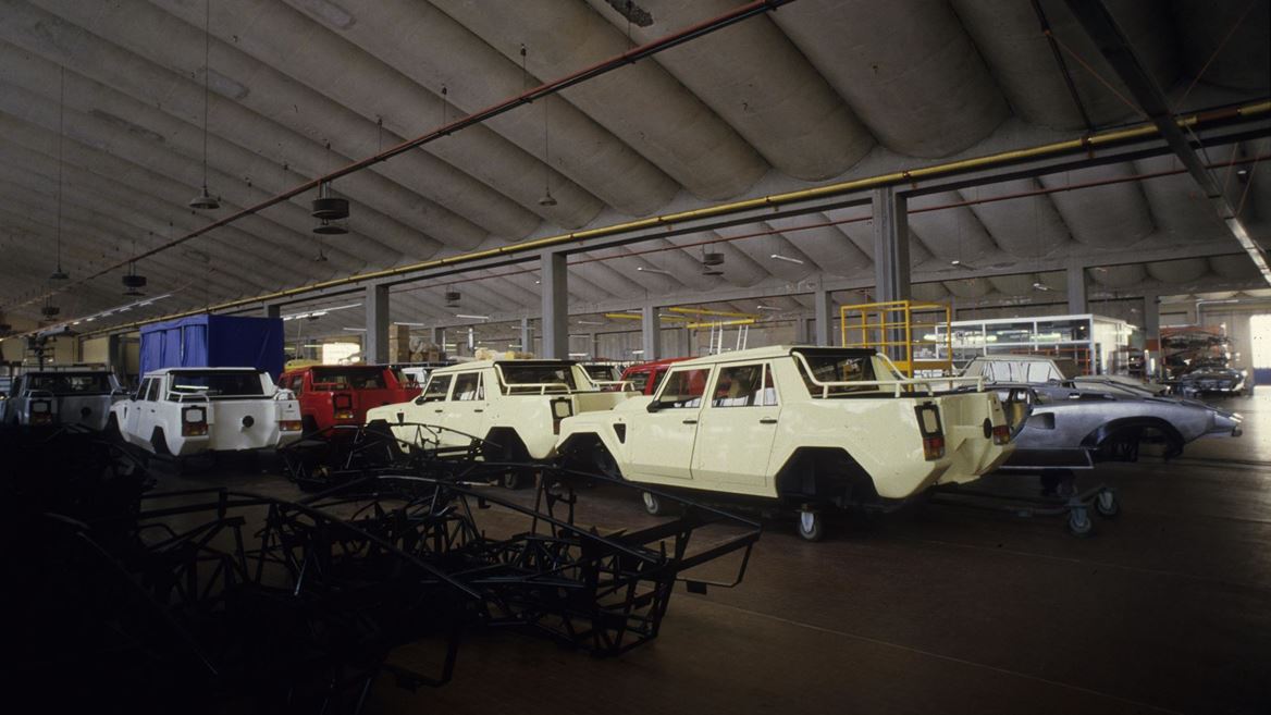 40th LM002 Copyright holders of this assets are welcome to contact Automobili Lamborghini S P A regarding any omission