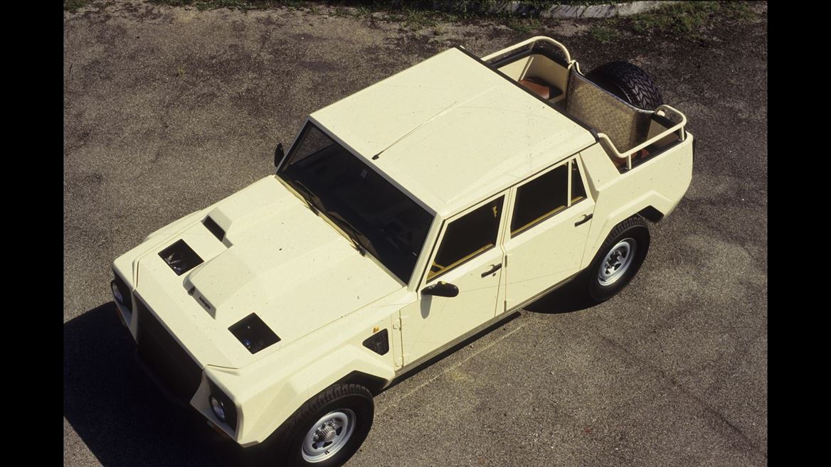 40th LM002 Copyright holders of this assets are welcome to contact Automobili Lamborghini S P A regarding any omission