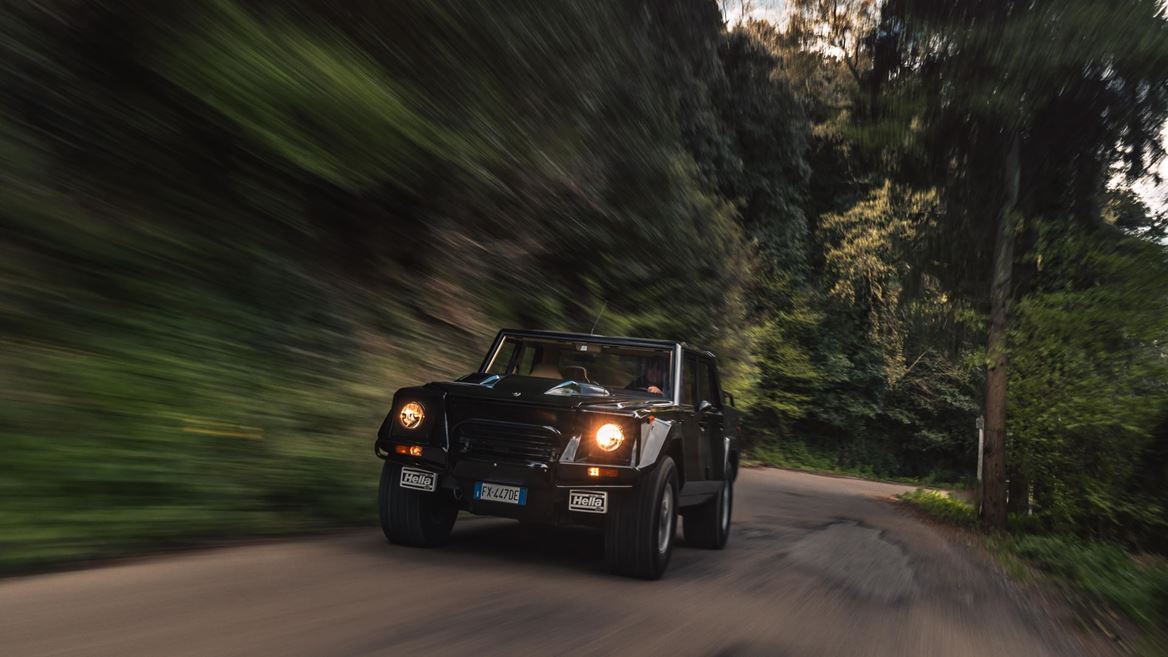 Lamborghini LM002