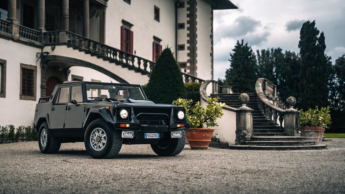 Lamborghini LM002