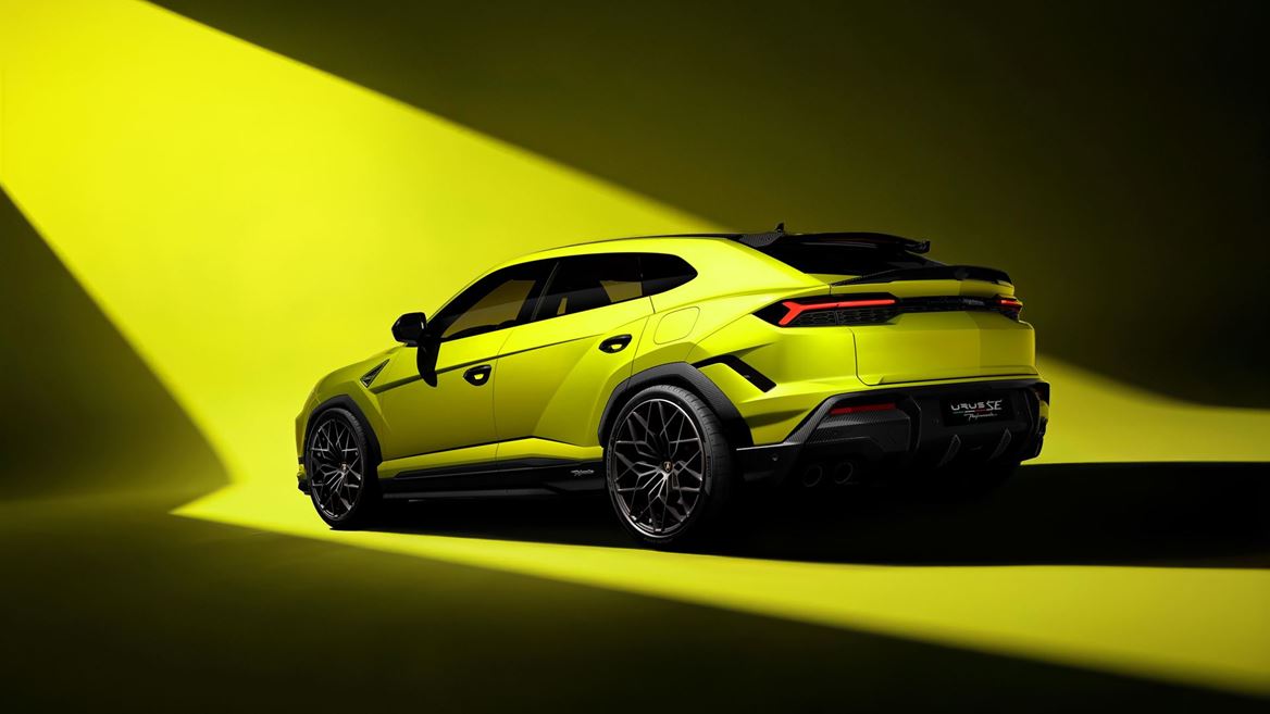 Urus SE Performante Giallo Crius Studio