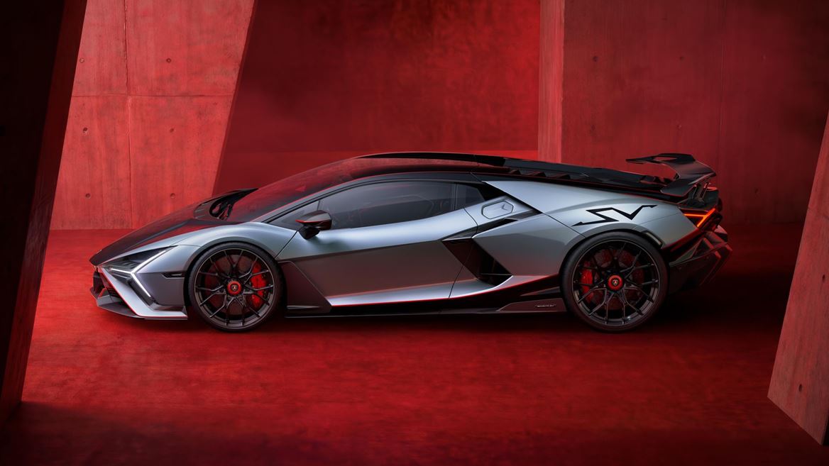 Revuelto SV
