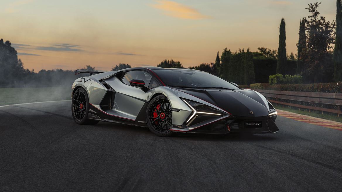 Revuelto SV