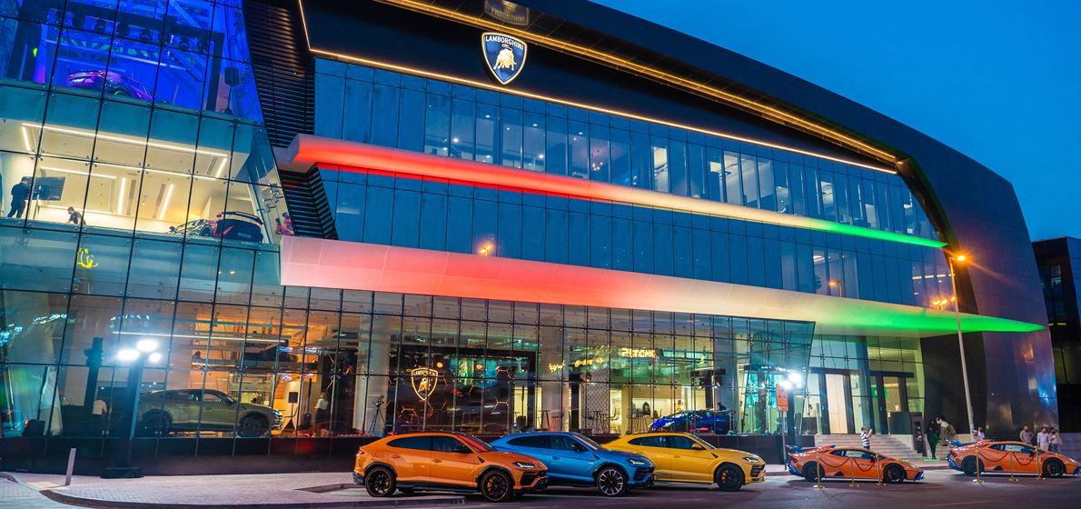Lamborghini Dubai dealership and pop-up Lamborghini Lounge inaugurated in Dubai