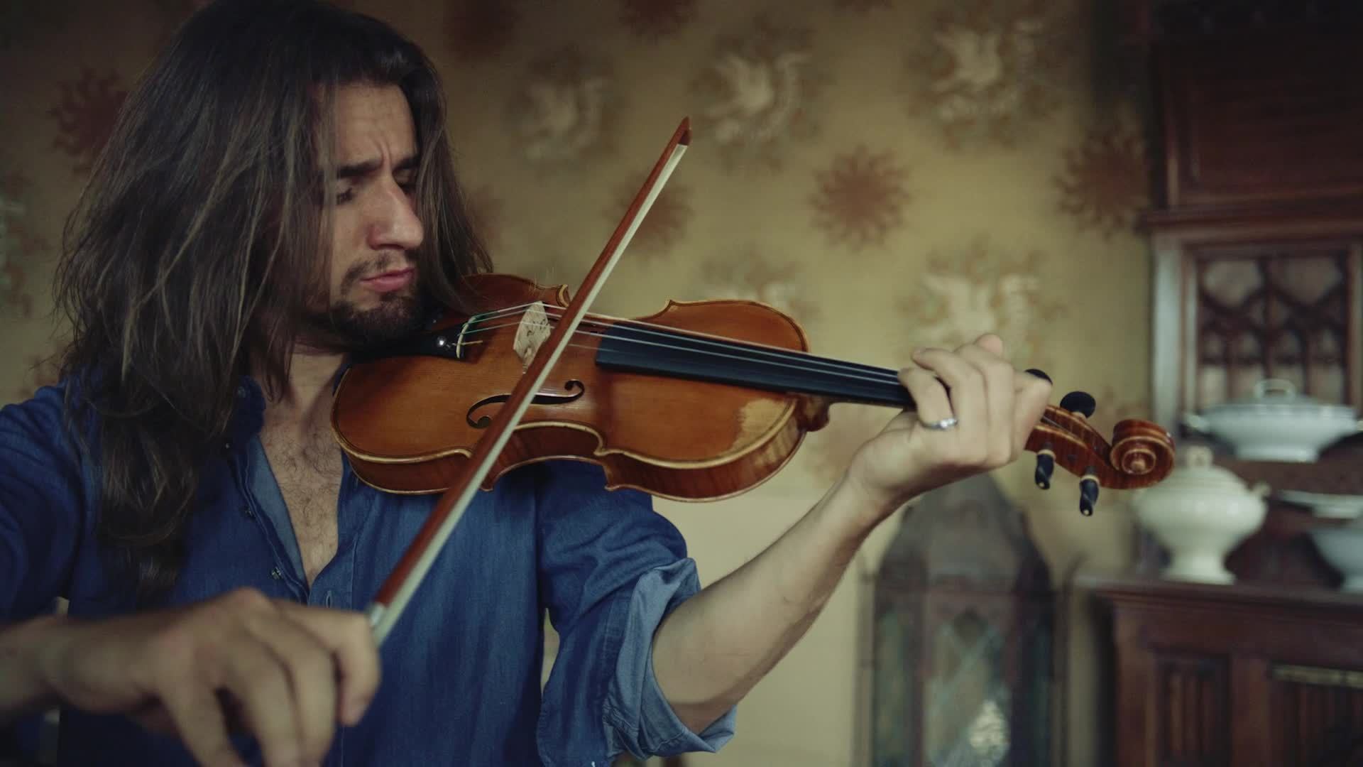 Stradivari Interview