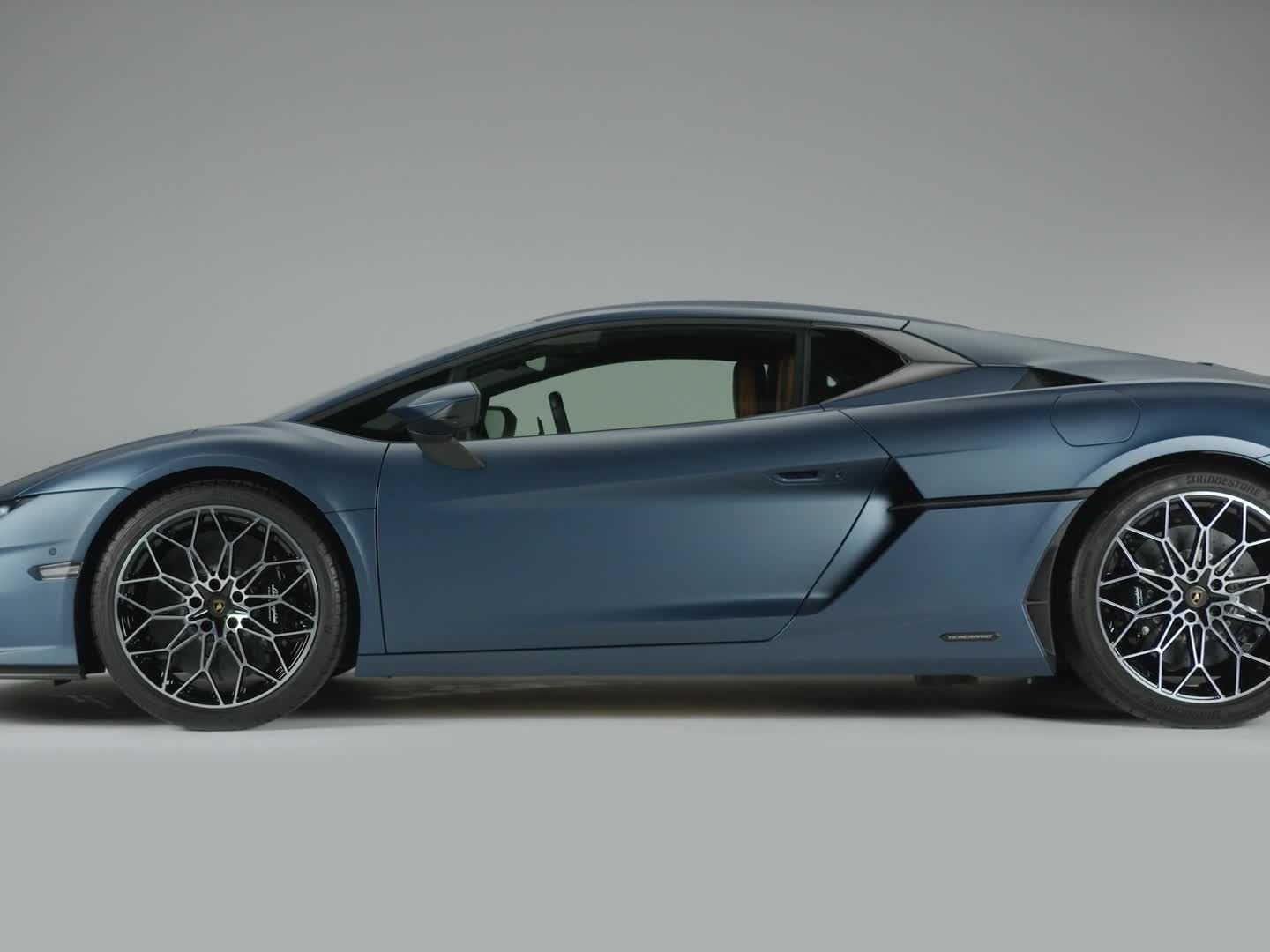 lamborghini---temerario-static-footage
