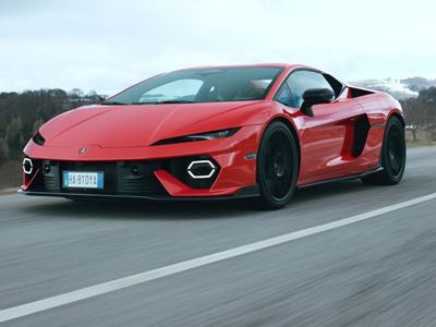 lamborghini-temerario-and-explorer-mike-horn