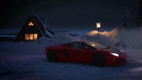 Lamborghinis-Christmas-Video-Features-much-Faster-Sleigh