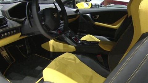 New-Lamborghini-Huracán-LP-610-4--Interiors
