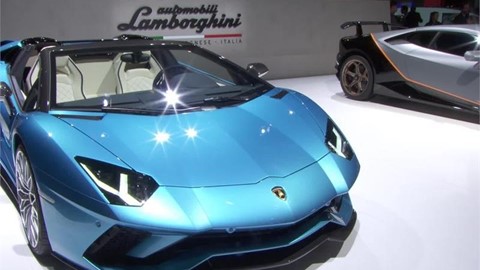 new-lamborghini-aventador-s-roadster---beauty-shots--exteriors-