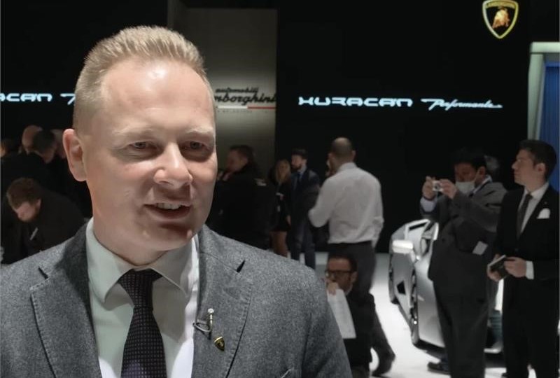 mitja-borkert--director-of-centro-stile--presents-the-new-lamborghini-hurac-n-performante--english-